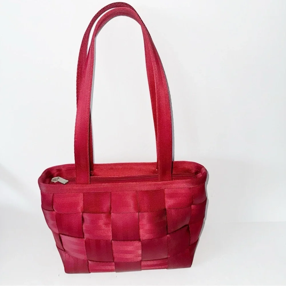 Y2K Harvey's The Original Red Seatbelt Bag Shoulder Y2K Contemporary